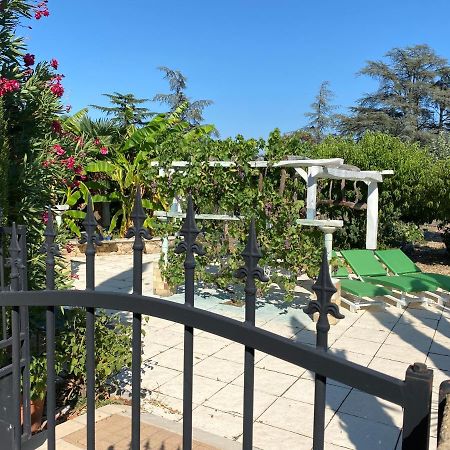 Chambres Privees Dans Maison Avec Grand Parc Et Piscine Proche Via Rhona Andancette Bagian luar foto